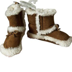NEW Koala Baby   Faux ‎ Shearling & Suede Boots  6-12 months  NWT  Babies "R" Us